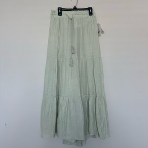 NWT Wonderly Hazy Sage Green Tiered Flowy Skirt Womens Size M